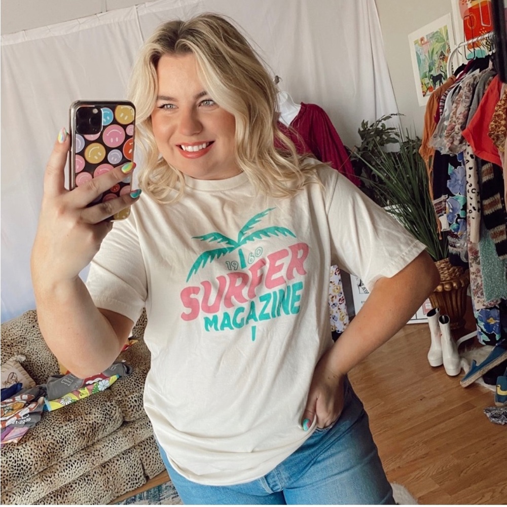 Surfer mag short sleeve tee